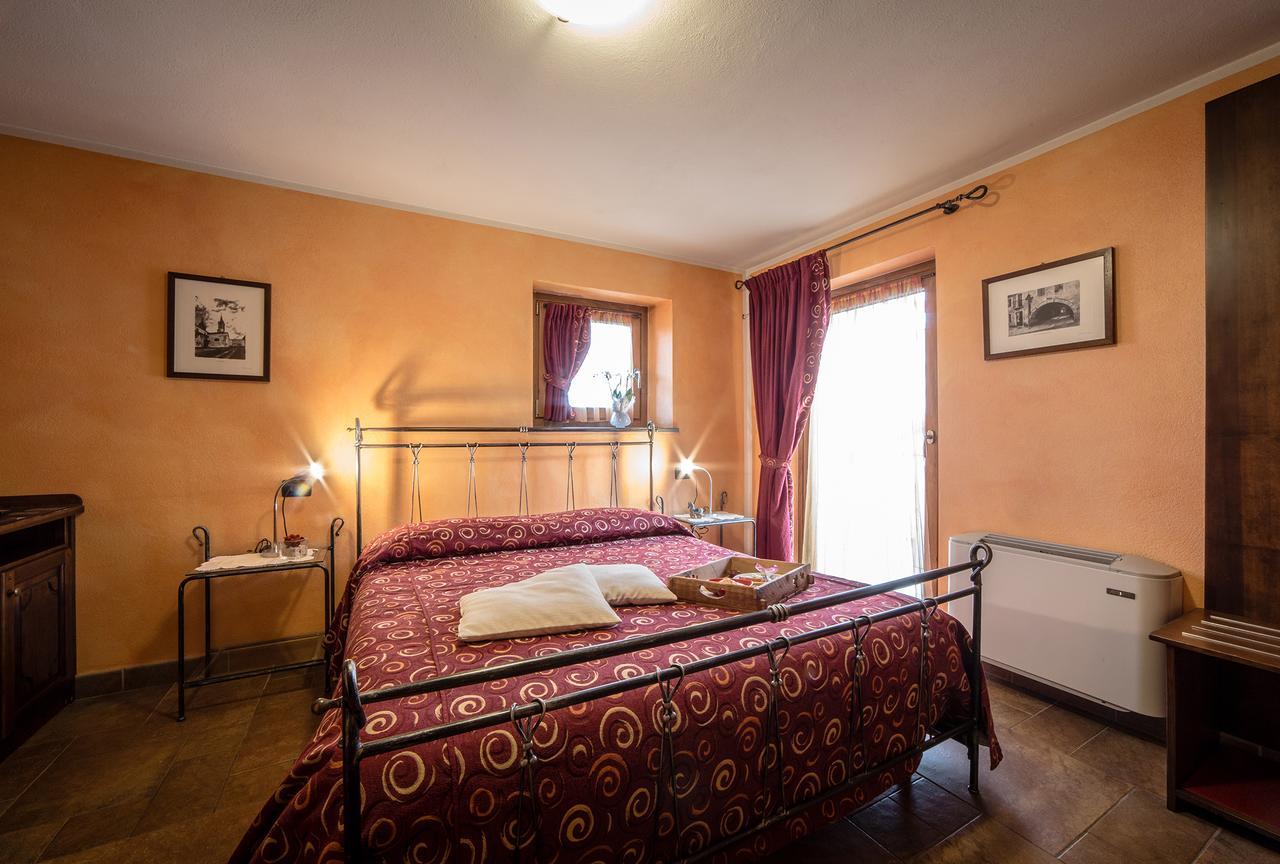 Lo Teisson Bed & Breakfast Pollein Eksteriør bilde